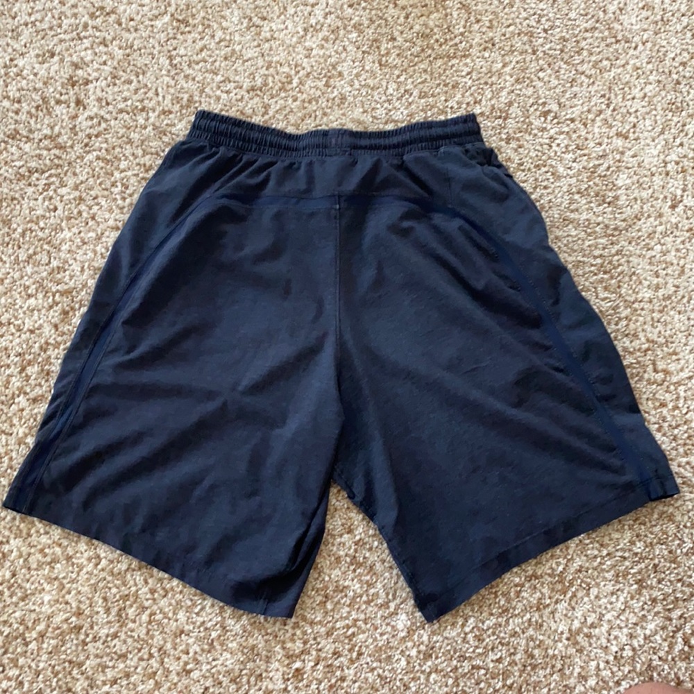 Lululemon pace breaker 9 inch linerless blue short